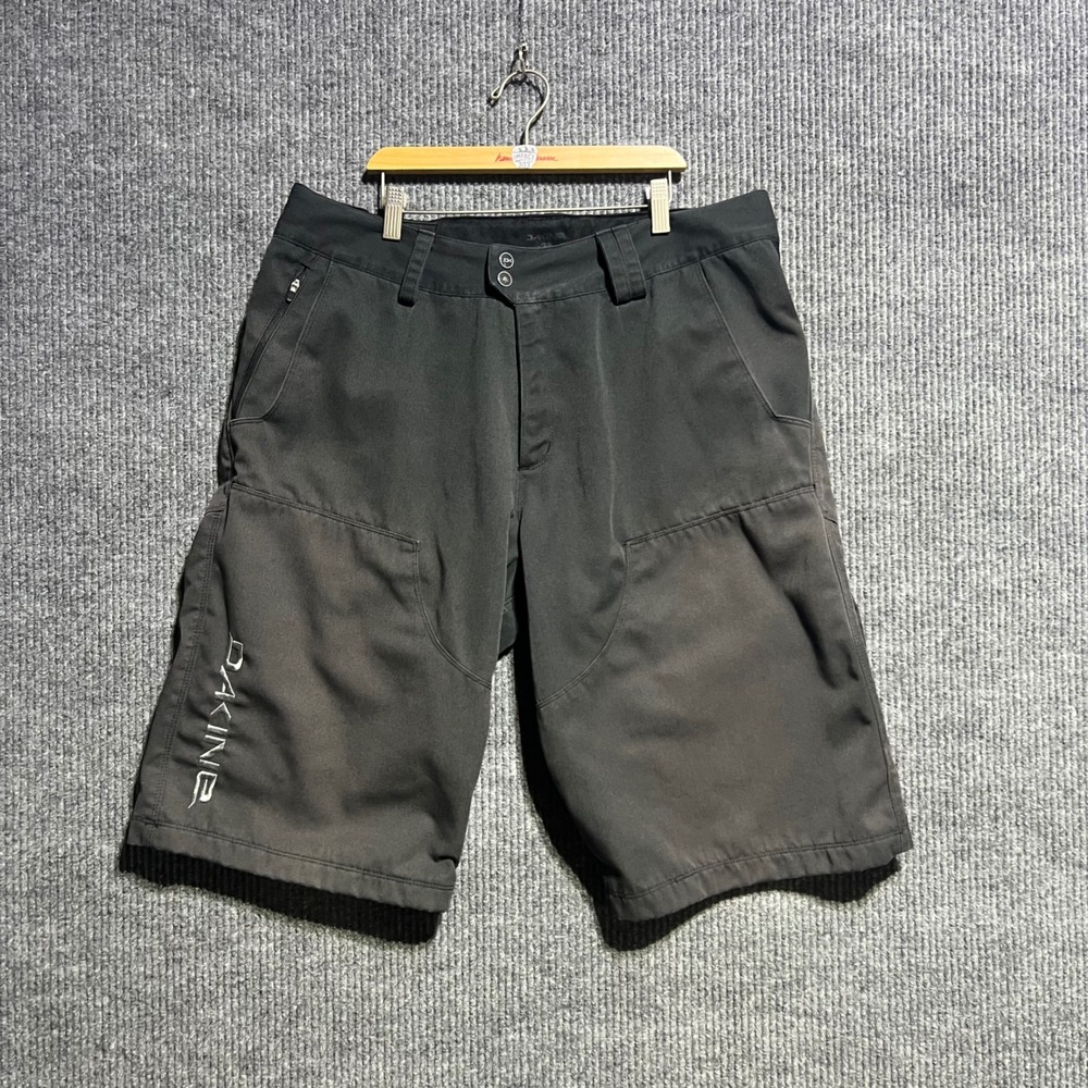 Dakine Mountain Bike Shorts Mens 38 Black MTB Trail Cargo Technical Activewear